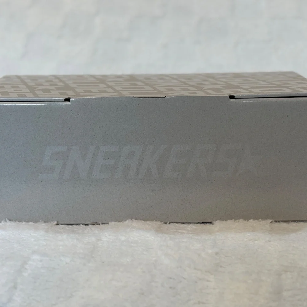 Golden Goose Women’s Shoe Size 40 NWT - Picture 11 of 11